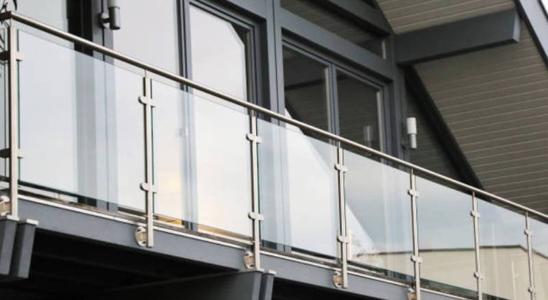 Glass Railing 01