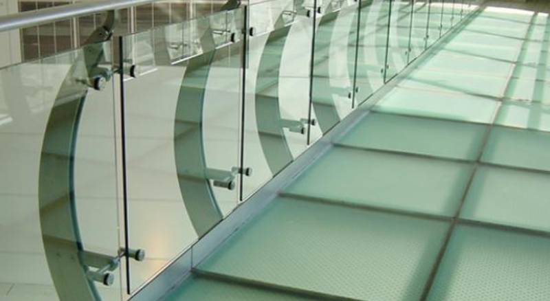 Glass Railing 02